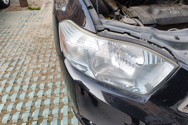 Used Toyota Highlander 2009 2.7L Two-Wheel Drive 7-Seater Luxury Navigation Edition Right Front Headlight