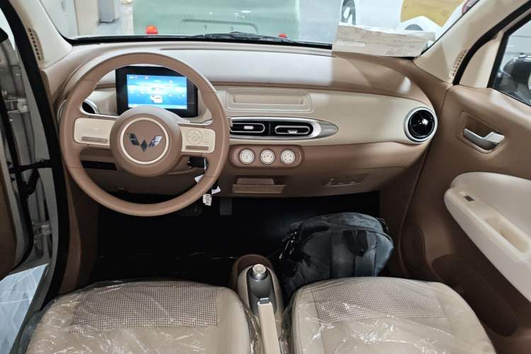 Used Wuling Hongguang MINIEV 2025 Four-Door Version Advanced Edition