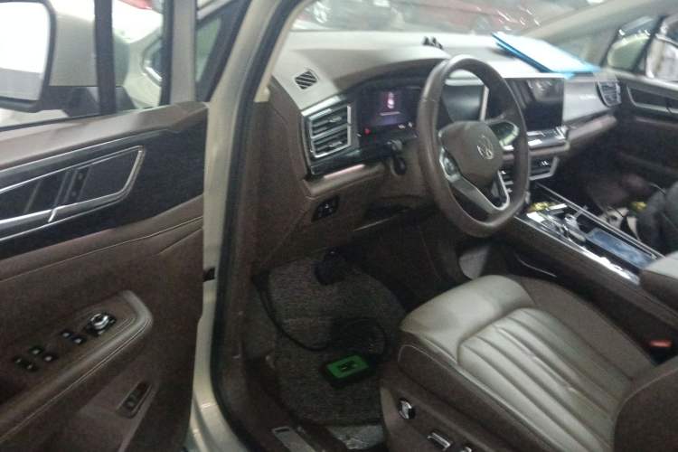 Used Volkswagen Viloran 2024 330TSI Luxury Edition Driver Seat