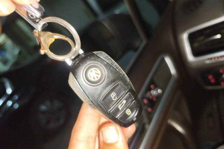 Used Volkswagen Touareg 2011 3.0 TSI High-End Version