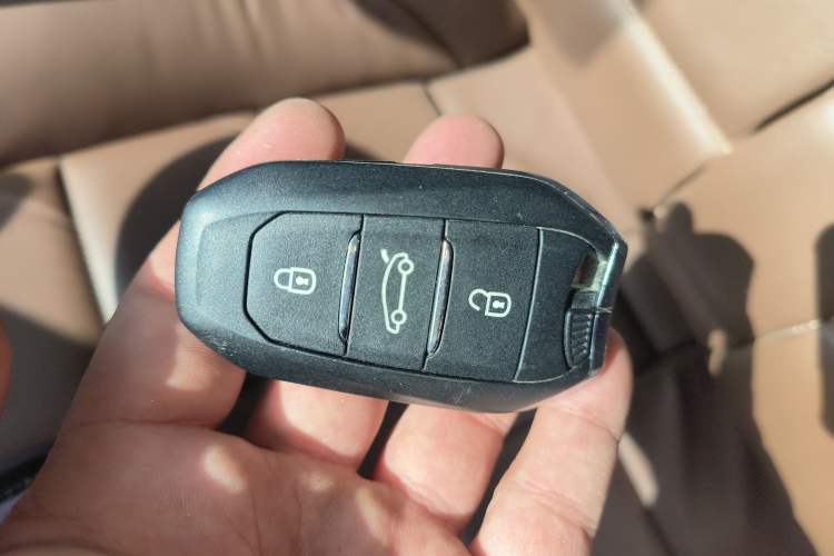 Used DS 5 2013 1.6T Luxury Edition THP200
