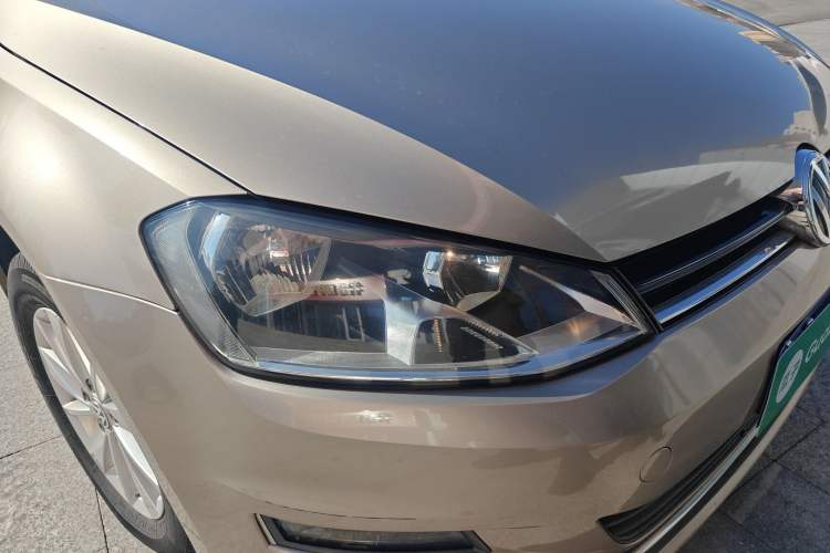 Used Volkswagen Golf 2016 1.6L Automatic Fashion Model
