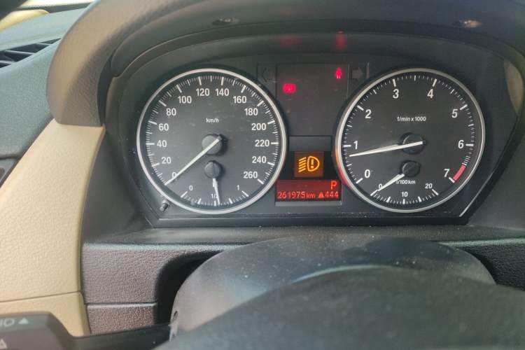 Used BMW X1 2012 sDrive18i Luxury Edition