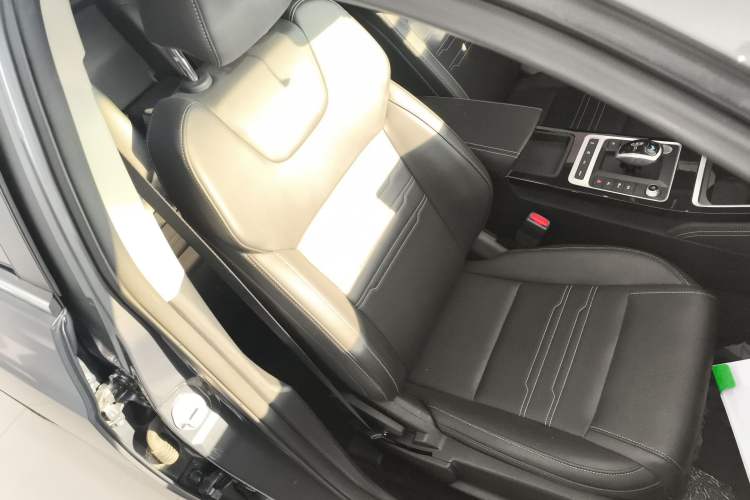 Used BYD Qin New Energy 2019 High-Range Luxury Model
