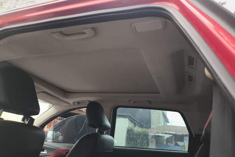 Used HYOSOW S3 2016 S3L 1.5L Manual Prestige Edition Headliner