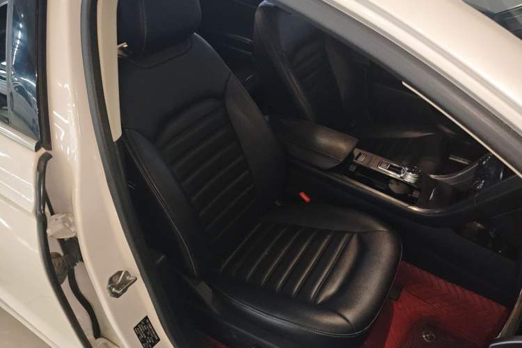 Used Ford Mondeo 2018 EcoBoost 180 Smart Control Fashion Model China V Standard
