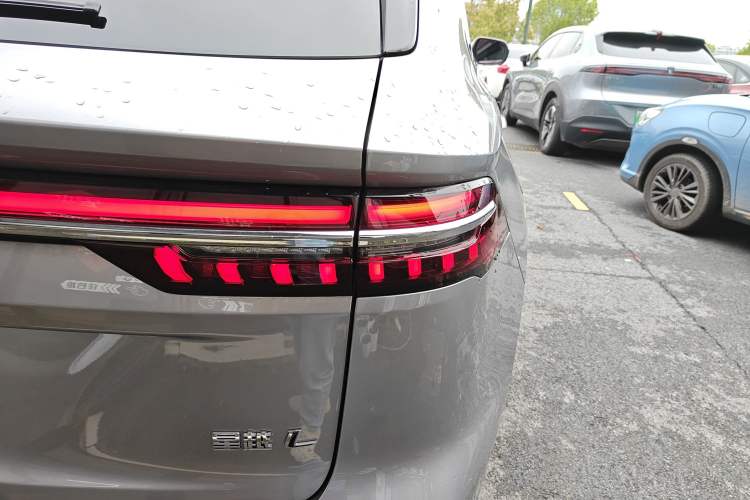 Used Geely Auto Monjaro L 2025 Dongfang Yao 2.0TD Automatic Lanxing Edition Right Rear Taillight