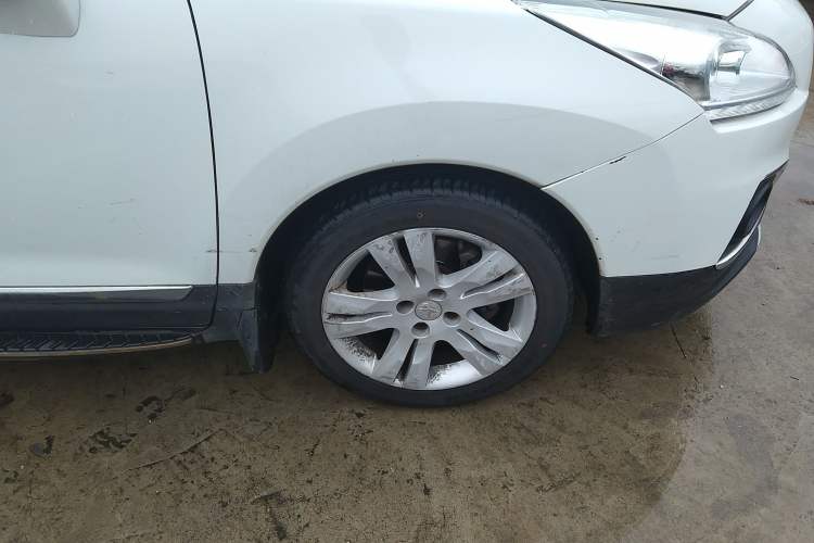 Used Peugeot 3008 2013 2.0L Automatic Trend Edition Right Front Wheel Hub