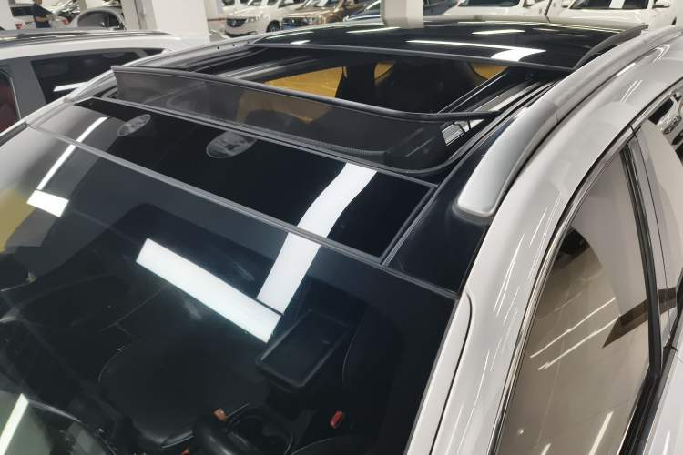 Used Hyundai Santa Fe 2017 2.4L Automatic Two-Wheel Drive Smart Version 5 Seats Roof