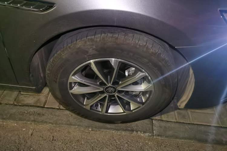 Used BYD Qin PLUS 2024 HONOR Edition DM-i 55KM Leading Model
