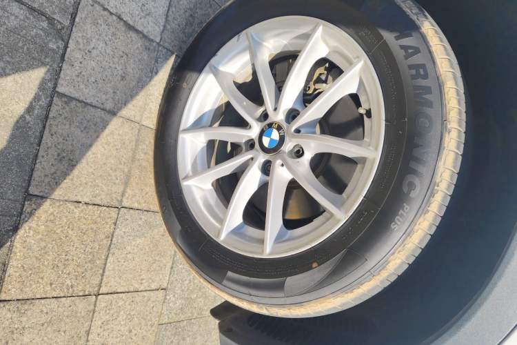 Used BMW X3 2016 sDrive20i Right Front Wheel Hub