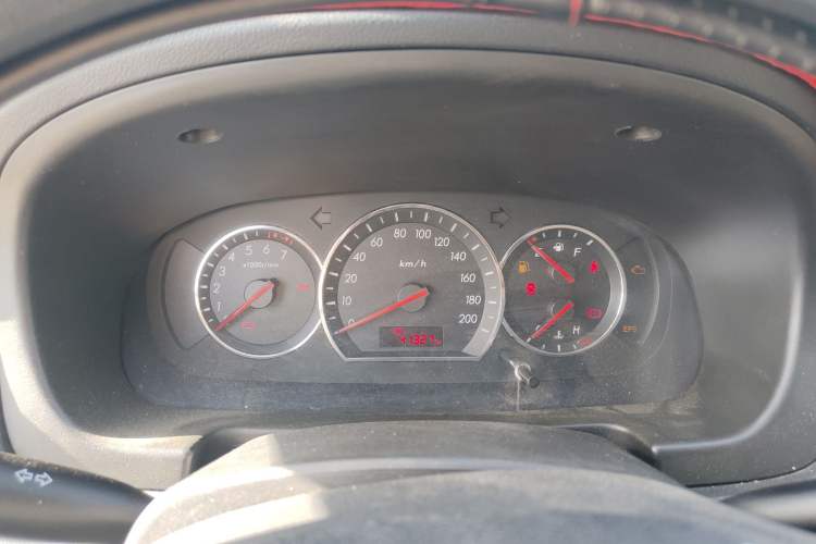 Used Changan Alsvin V3 2015 1.4L Manual Meiruan Model China V Standard
