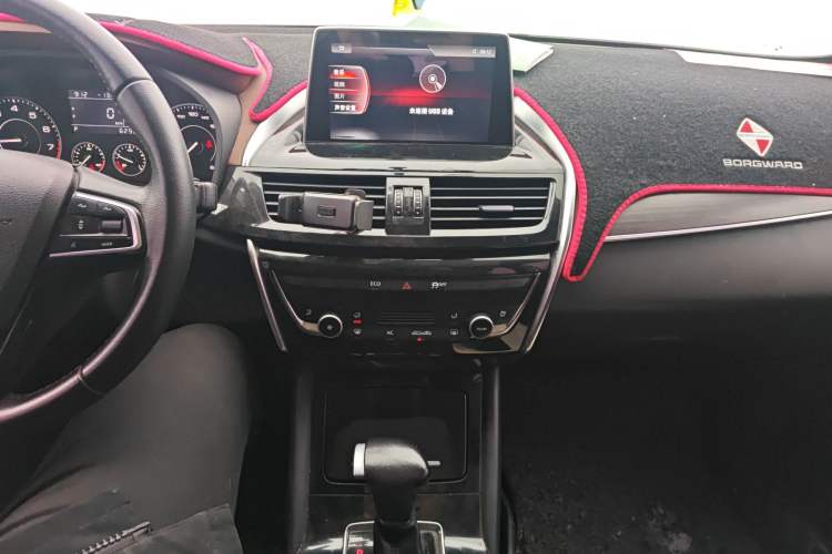 Used BORGWARD BX5 2017 20TGDI Automatic Two-Wheel Drive Pioneer Edition