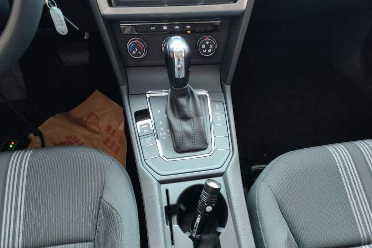 Used Volkswagen Lamando 2018 230TSI DSG Fashion Edition
