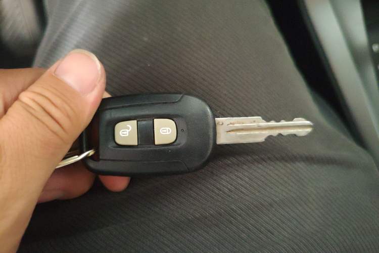 Used Chevrolet Captiva 2014 2.4L 4x4 Flagship Edition 7 Seats