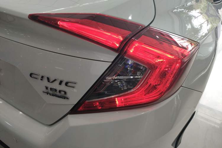 Used Honda Civic 2016 180TURBO CVT Comfort Version