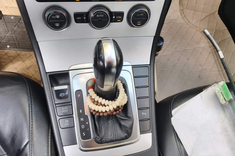 Used Volkswagen Magotan 2013 1.8TSI Luxury Model Gear Lever