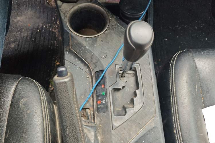 Used Toyota RAV4 2015 2.0L CVT Two-Wheel Drive Fashion Edition Gear Lever