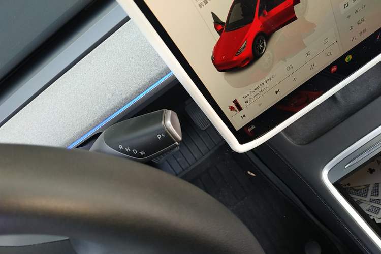 Used Tesla Model Y 2023 Rear-Wheel-Drive Version