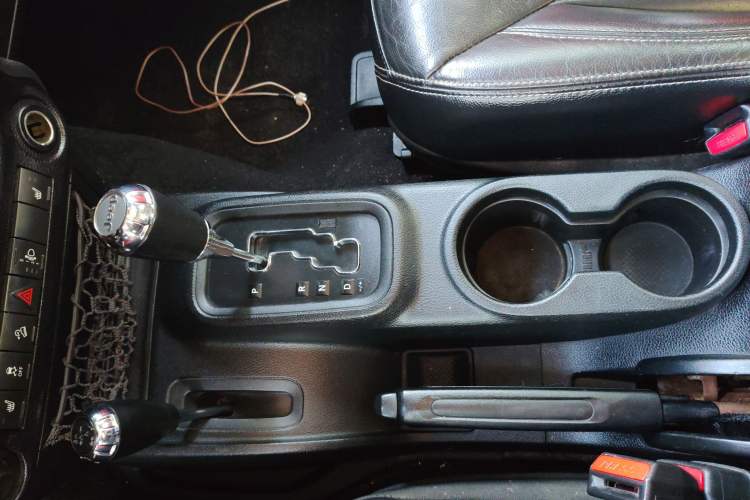 Used Jeep Wrangler 2015 3.6L Rubicon Two-Door Comfort Edition