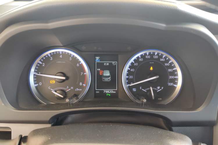 Used Toyota Highlander 2018 2.0T Two-Wheel Drive Luxury Edition 7 Seats China VI Standard Instrument Cluster