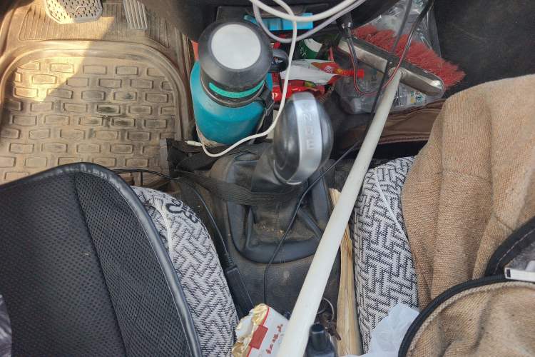 Used CHANGAN KAICHENG Ruixing EM60 2022 All-Electric Van 4498 mm Long Flat Roof Double-Swing Doors 2 Seats 60 kW 41.86 kWh
