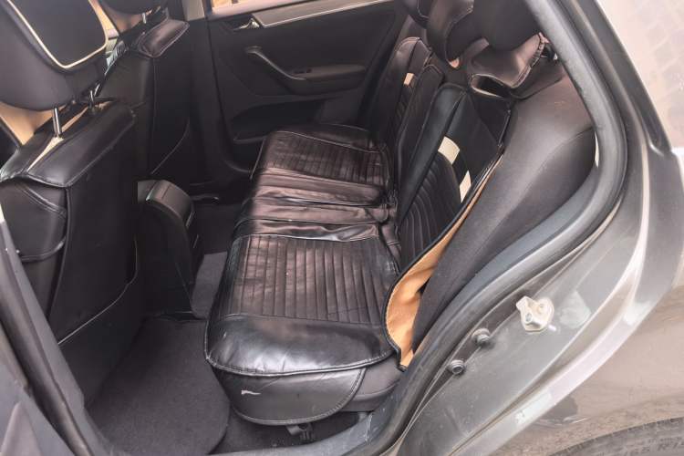 Used Volkswagen Bora 2013 1.6L Manual Fashion Edition
