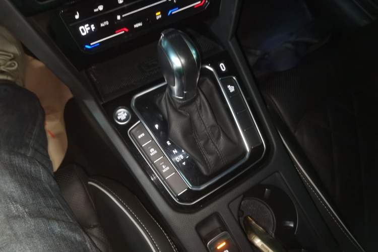 Used Volkswagen Magotan GTE Plug-in Hybrid 2022 GTE Luxury Model
