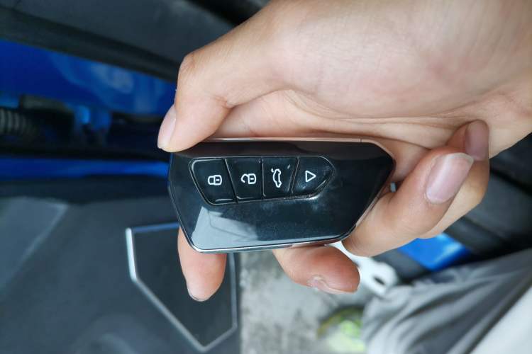 Used JMC Yusheng S330 2016 1.5L GTDi Automatic Two-Wheel Drive Flagship Edition Vehicle Key