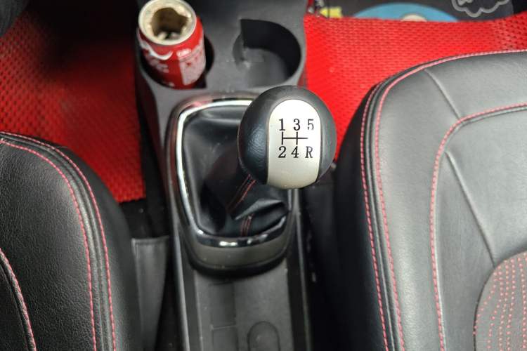 Used Great Wall M4 2012 1.5L Manual Luxury Version Gear Lever