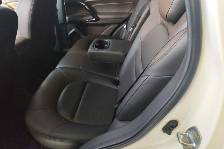 Used GAC Trumpchi GS4 2016 235T G-DCT Luxury Edition
