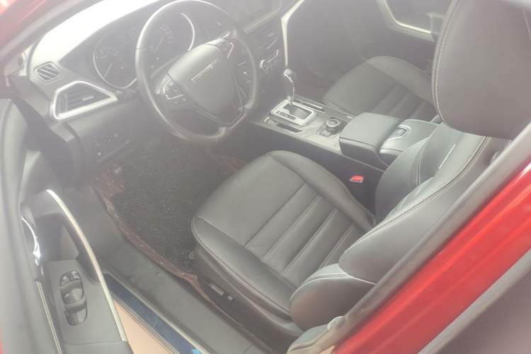Used Venucia T90 2017 2.0L CVT Smart Edition
