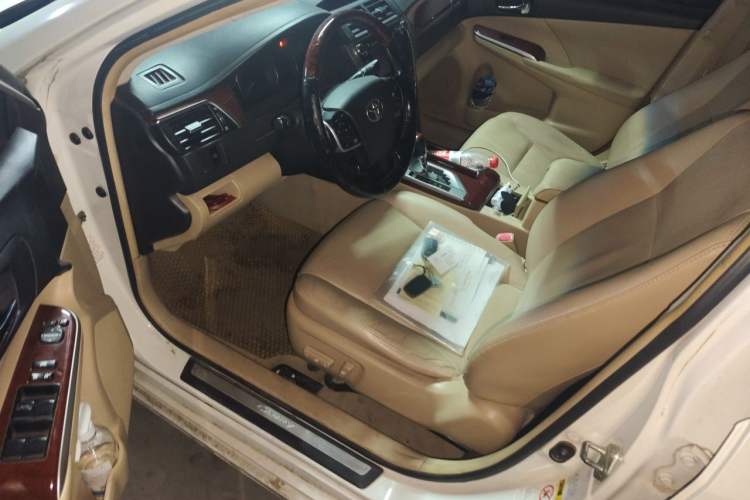 Used Toyota Camry 2012 2.5G Luxury Edition
