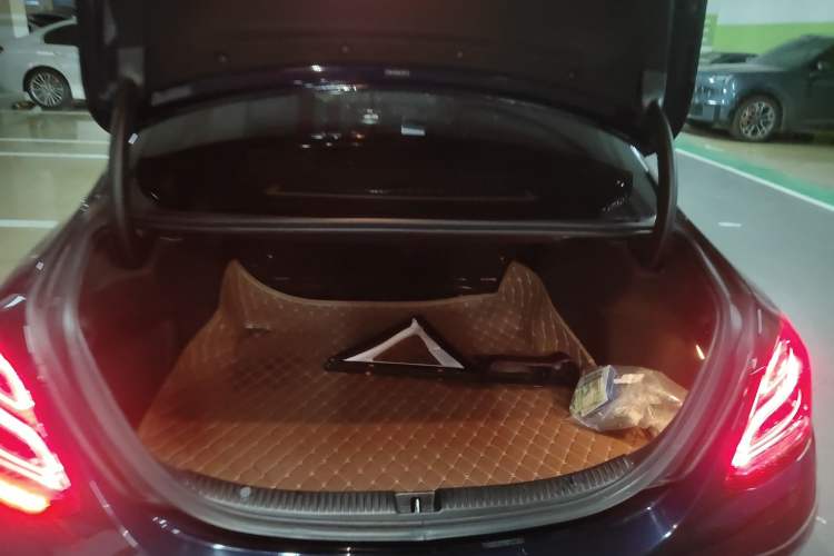 Used Mercedes-Benz C-Class 2017 C 200 L Sport Edition Trunk