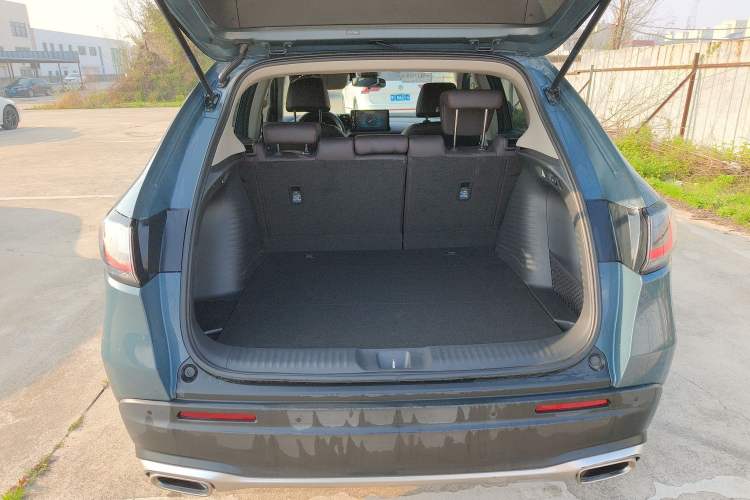 Used Honda ZR-V 2022 1.5T CVT Luxury Edition Trunk