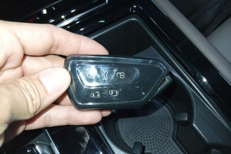 Used Volkswagen Viloran 2023 Facelift 330TSI Luxury Edition
