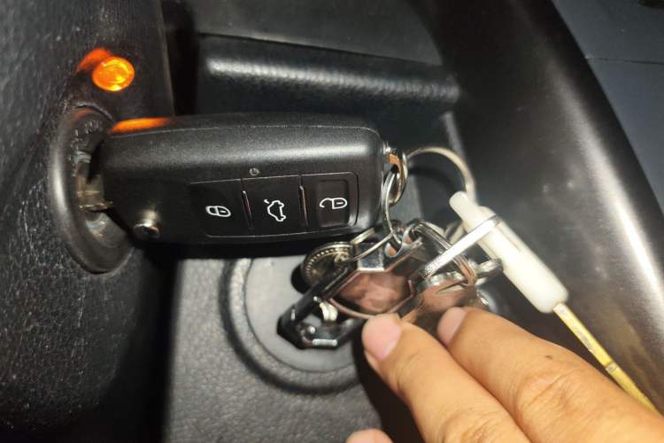 Used Bestune X80 2015 2.0L automatic comfort version
