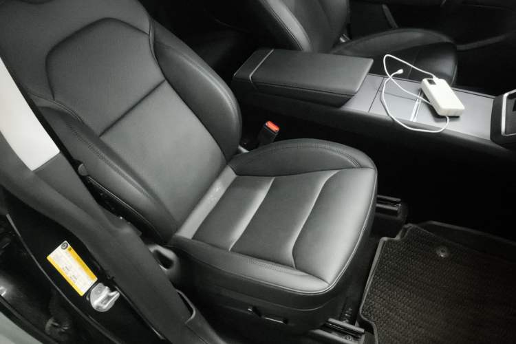 Used Tesla Model Y 2025 Rear-Wheel Drive First Edition
