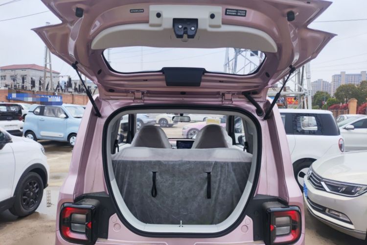 Used Geely Galaxy Panda 2025 210 km – Yuanqi Bear Trunk