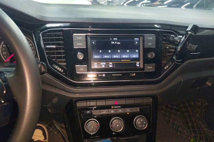 Used Volkswagen T-ROC 2018 280TSI DSG Two-Wheel-Drive Comfort Version China V Standard