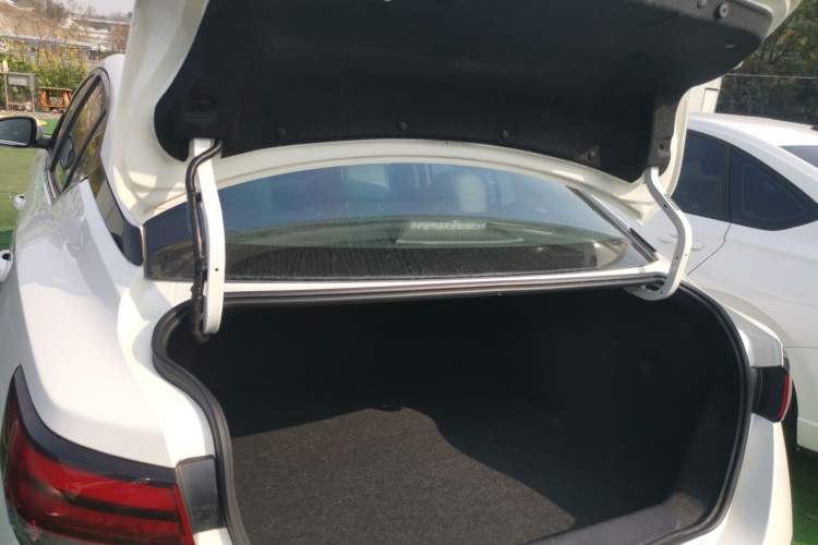 Used Nissan Sylphy 2022 1.6L XL CVT Enjoyment Edition Trunk