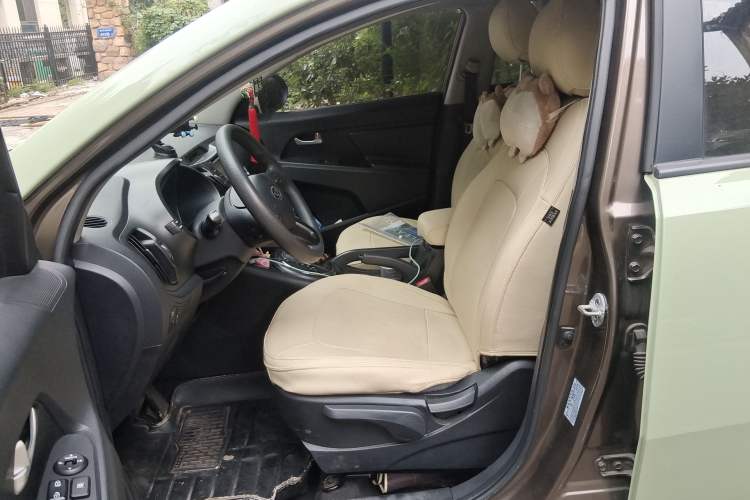 Used Kia Sportage R 2012 2.0L Automatic Two-Wheel Drive GL Trim
