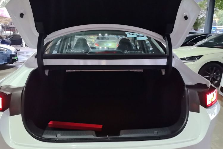 Used Changan Eado PHEV 2025 Smart New Blue Whale 145KM Battleship Edition