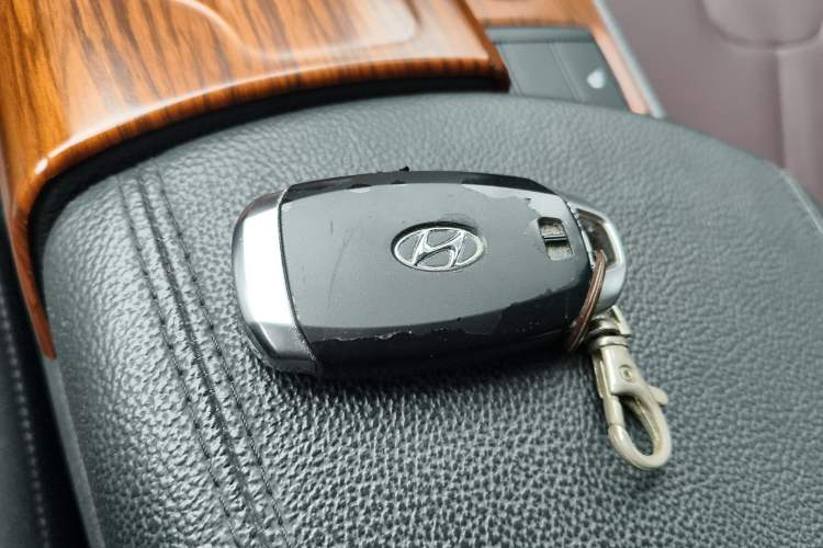 Used Hyundai Santa Fe 2020 380 TGDi Automatic Two-Wheel Drive DLX Prestige Edition PLUS
