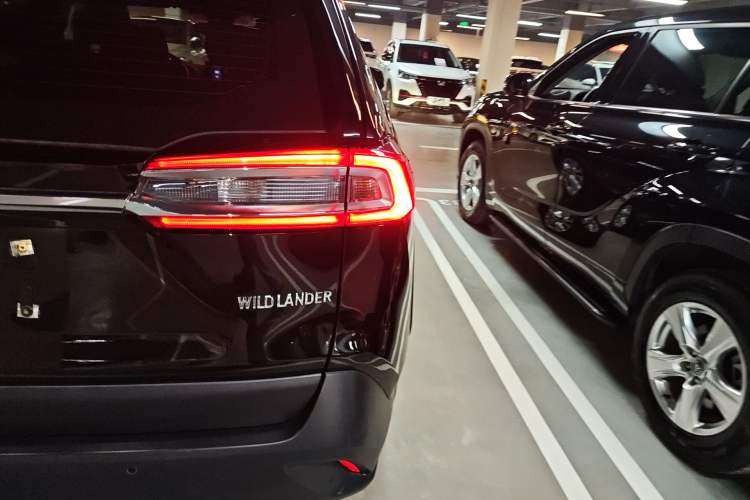 Used Toyota Wildlander 2022 2.0L CVT Two-Wheel Drive Urban Edition Exterior 3