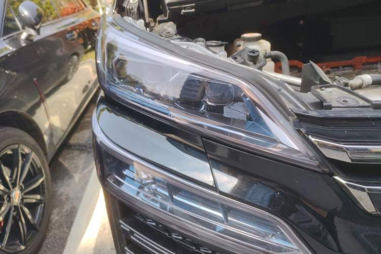 Used Toyota Vellfire 2021 Crown Dual-Engine 2.5L HV Luxury Edition Right Front Headlight