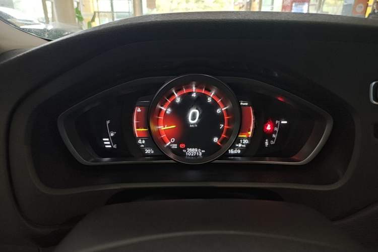 Used Volvo V40 2017 T3 Zhiyi Edition Instrument Cluster