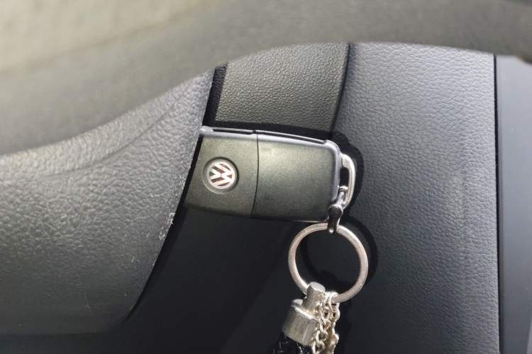 Used Volkswagen Sagitar 2014 Revised Version 1.6L Automatic Leading Edition
