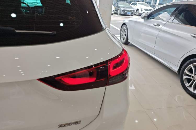 Used Mercedes-Benz GLA 2023 GLA 200 Exterior 3