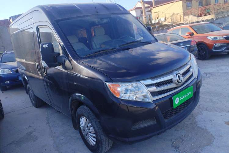 Used Dongfeng Yufeng Yufeng 2020 2.3T Economy Standard Edition Logistics Vehicle Short Wheelbase Mid-Roof Design 5-9 Seats WP2.3